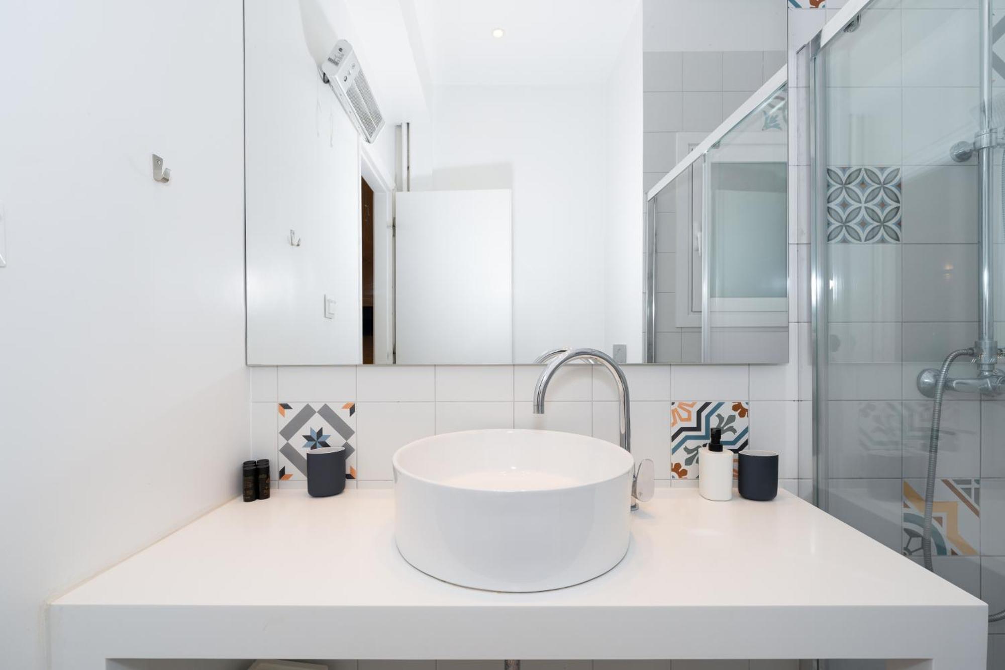 Spacious Modern Apartment In Athens Near Metro エクステリア 写真