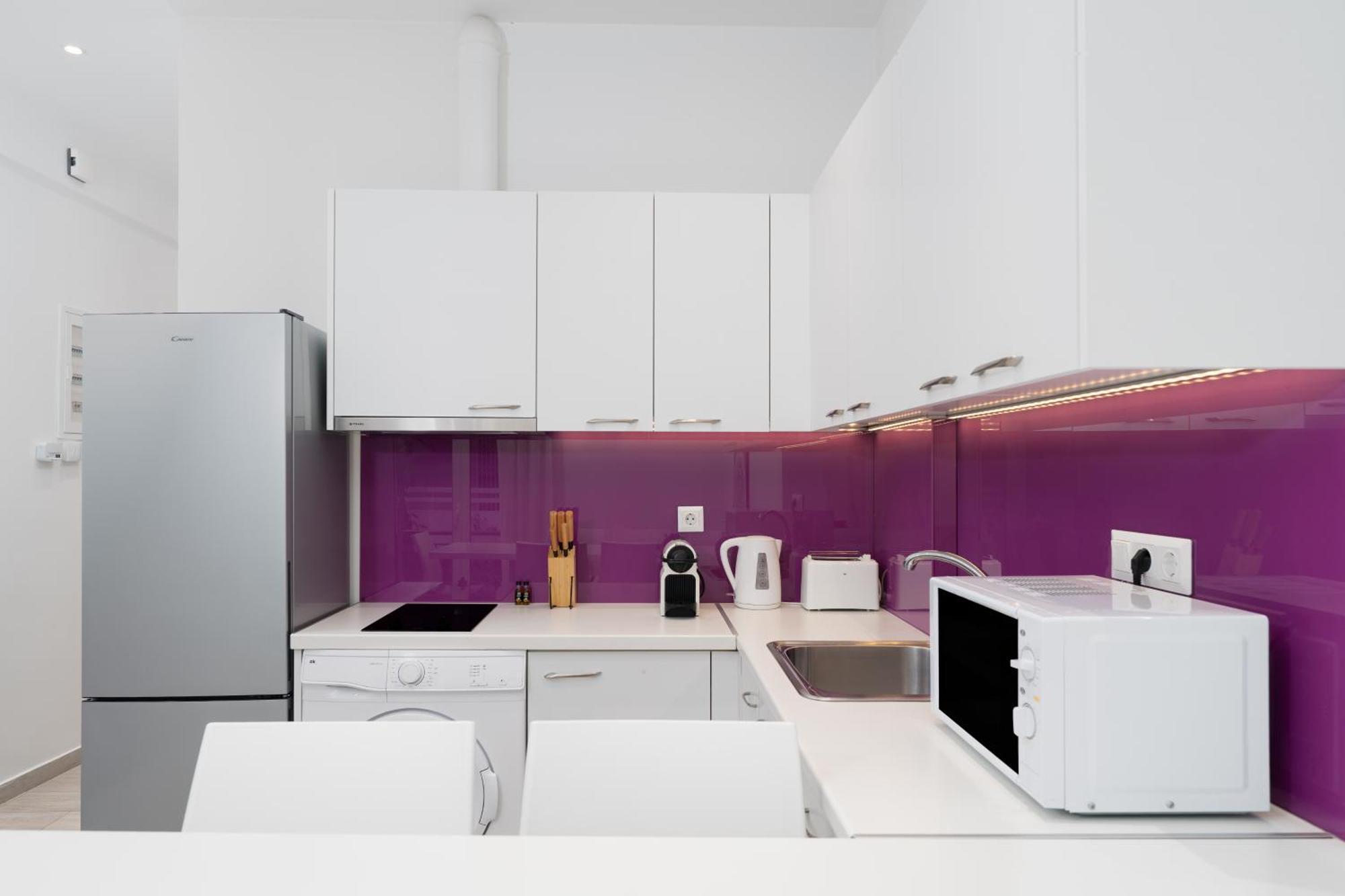 Spacious Modern Apartment In Athens Near Metro エクステリア 写真