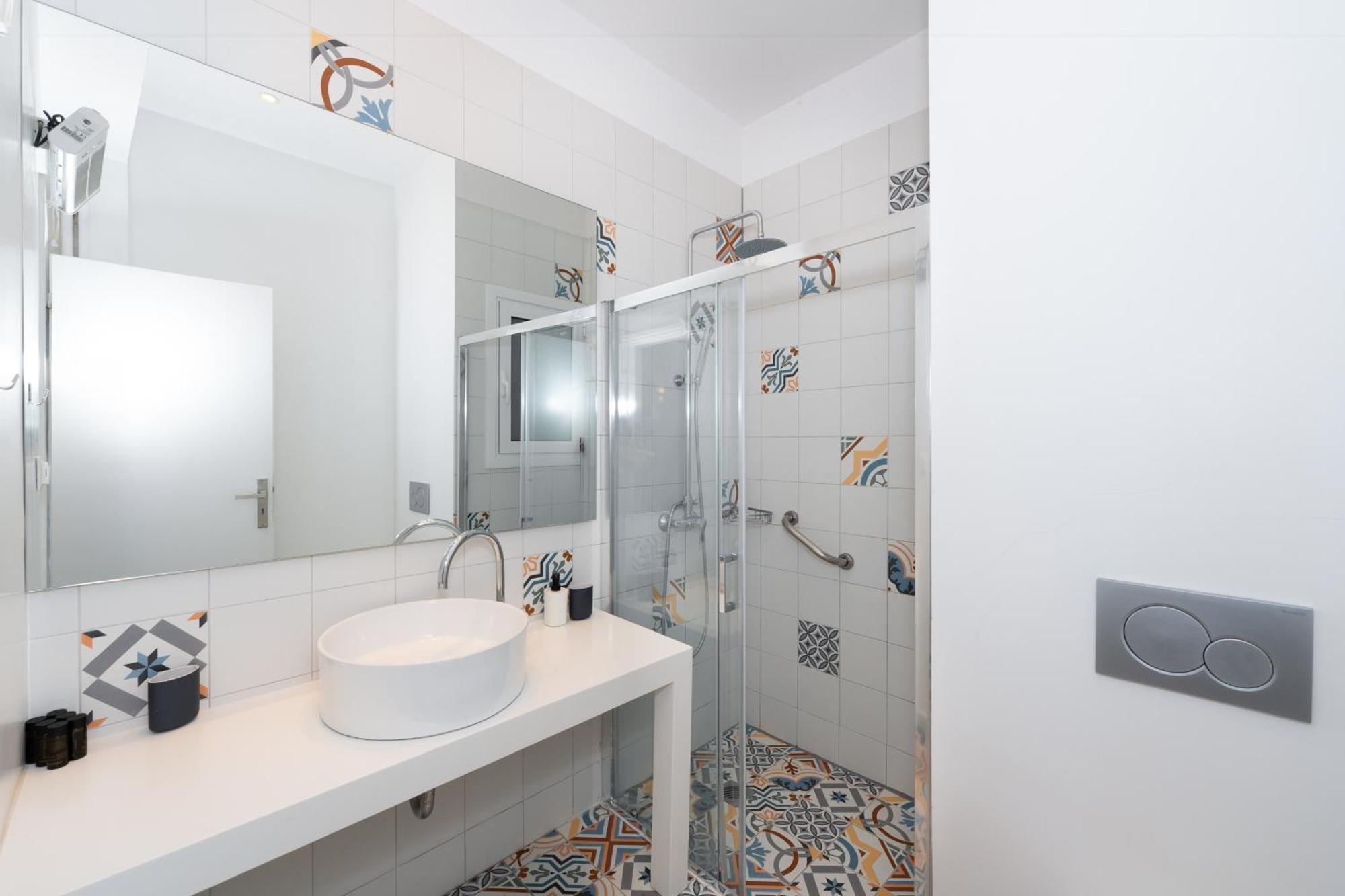 Spacious Modern Apartment In Athens Near Metro エクステリア 写真